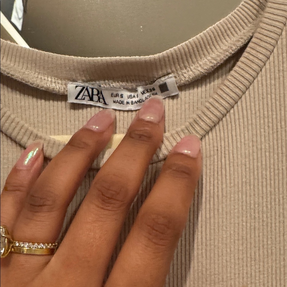 Zara Sleeveless Beige Midi Dress - Picture 2 of 3